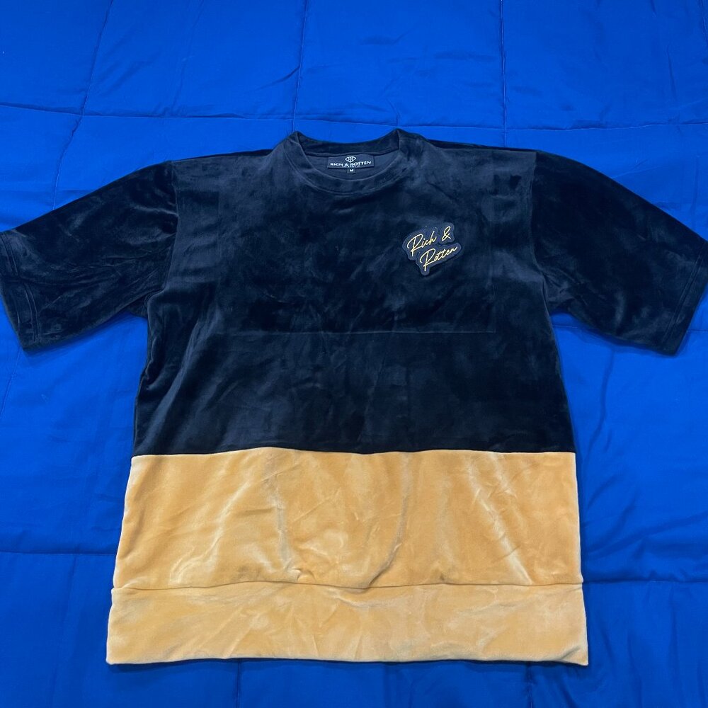 Rich & Rotten Sweater shirt (Medium)